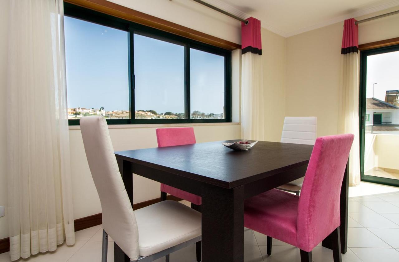 Family Apartment - Pool And Garden & Playground & Beach & Albufeira Dış mekan fotoğraf