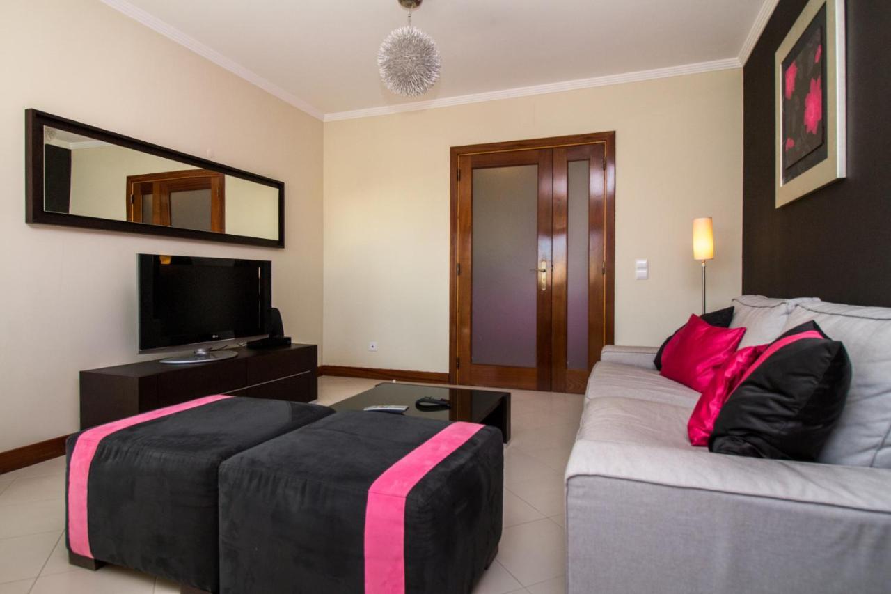 Family Apartment - Pool And Garden & Playground & Beach & Albufeira Dış mekan fotoğraf