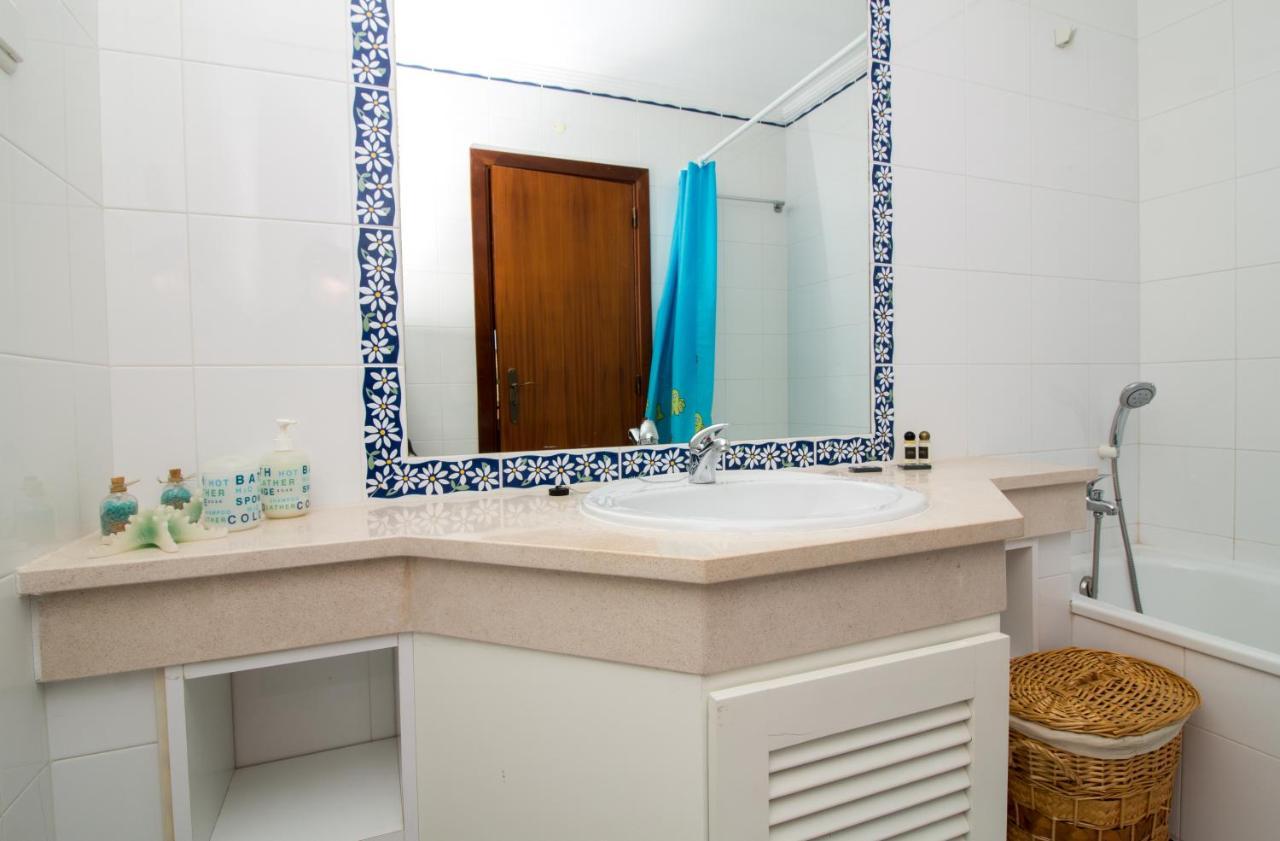 Family Apartment - Pool And Garden & Playground & Beach & Albufeira Dış mekan fotoğraf